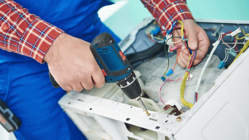 Sultangazi Bosch Bosch çamaşır makinesi kart tamiri – Su almama arızası orijinal parça ile giderildi. - Teknik servis örneği